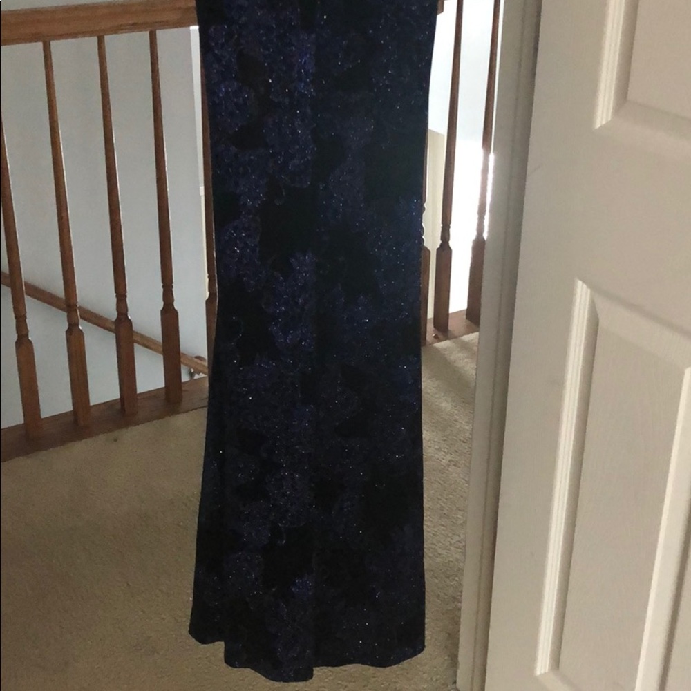 Beautiful Gown - Picture 2 of 4